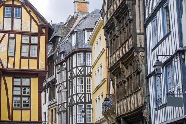 Rouen - exteriér hrázděných domů — Stock fotografie