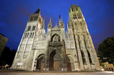 Rouen - gece Katedrali