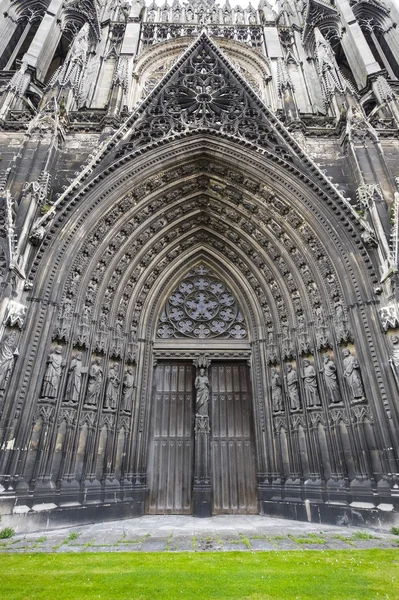 Rouen - Exterior da igreja de Saint-Ouen — Fotografia de Stock