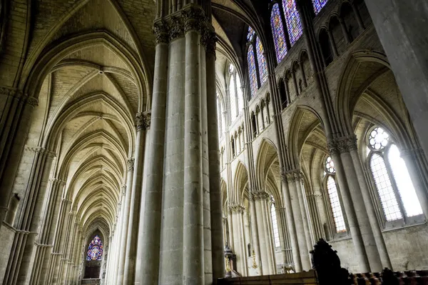 Katedra w reims - wnętrze — Zdjęcie stockowe