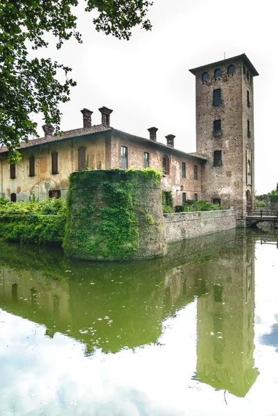 Замок Мираццано (Милан ) — стоковое фото