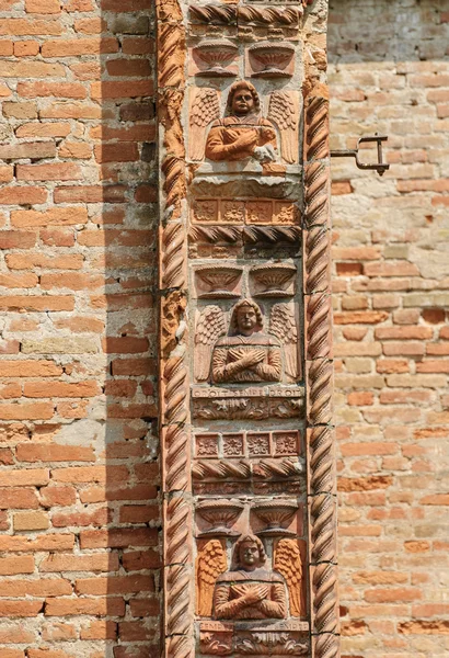 Santa Maria di Bressanoro, decorações de terracota — Fotografia de Stock