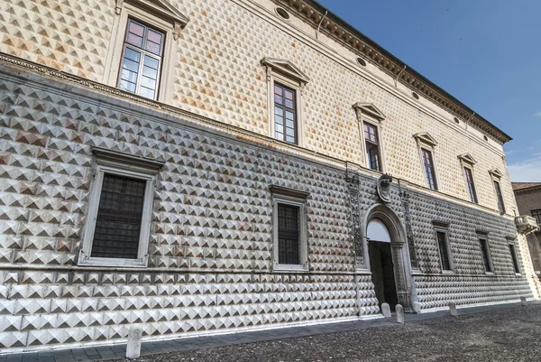 Ferrara - Palacio histórico — Foto de Stock