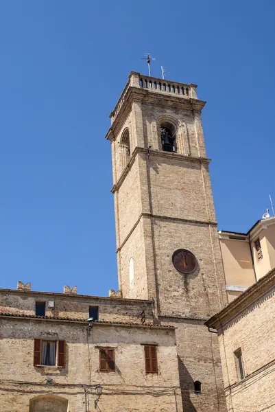 Potenza picena - oude toren — Stockfoto
