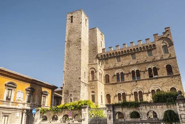 Ascoli piceno - oude gebouw — Stockfoto