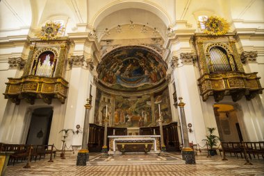 Spoleto - katedral iç