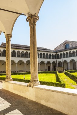 Perugia - Gotik kilise, manastır