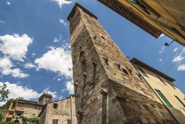 Vicopisano (Pisa) - Medieval tower — Stock Photo, Image