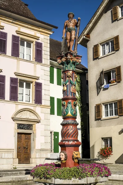 Delemont (瑞士)-喷泉 — 图库照片