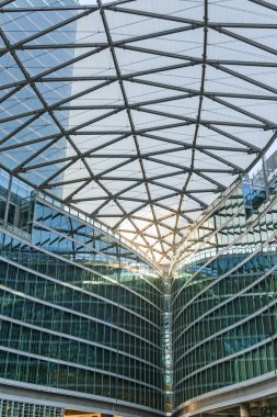 Modern ofis binaları Milano (Lombardy İtalya)