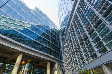 Modern ofis binaları Milano (Lombardy İtalya)