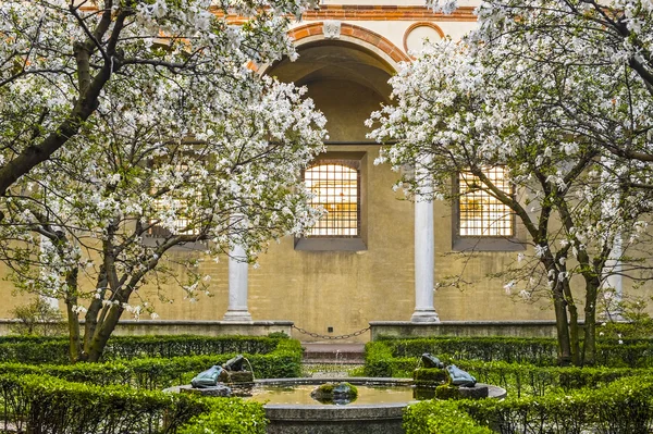 Klostret Santa maria delle grazie (Milano), — Stockfoto