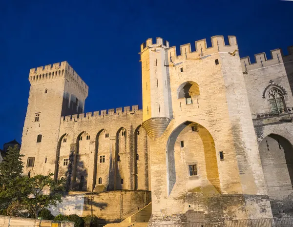 Avignon, palais des papes per nacht — Stockfoto