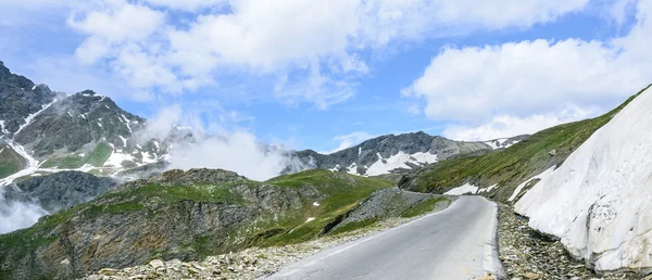 Colle dell'agnello, 이탈리아 알프스 — 스톡 사진