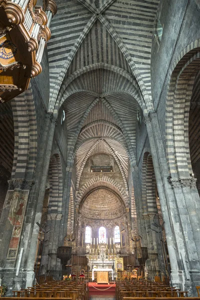 Catedral de Embrun, interior — Fotografia de Stock