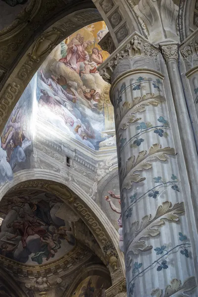 Katedral i Asti, interiør - Stock-foto