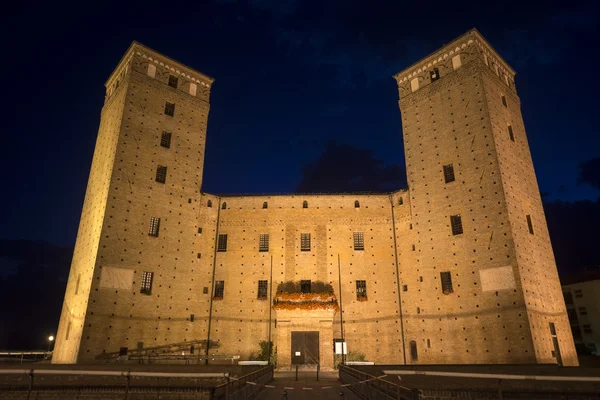 Il castello di Fossano di notte — Foto Stock