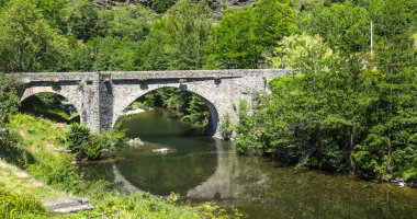 Cevennes: eski köprü