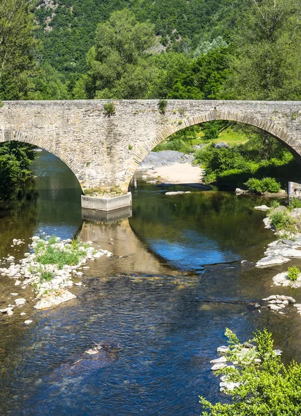 Cevennes: старый мост — стоковое фото