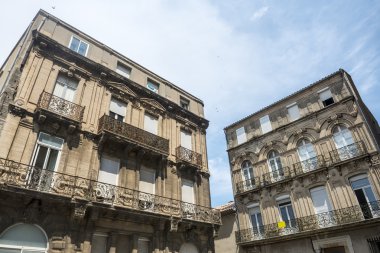 Narbonne, iki saraylar