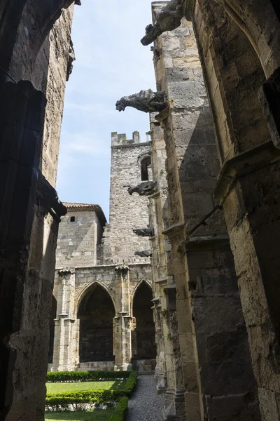 Narbona, claustro de la catedral —  Fotos de Stock