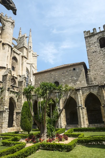 Narbona, claustro de la catedral — Foto de Stock