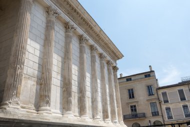 NIMES: Maison Carree