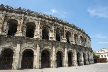 Nimes, les Ares