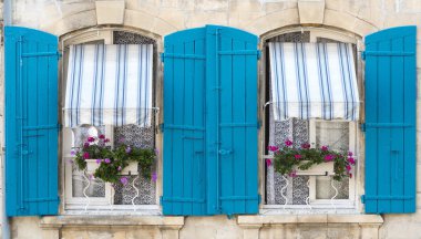 Arles