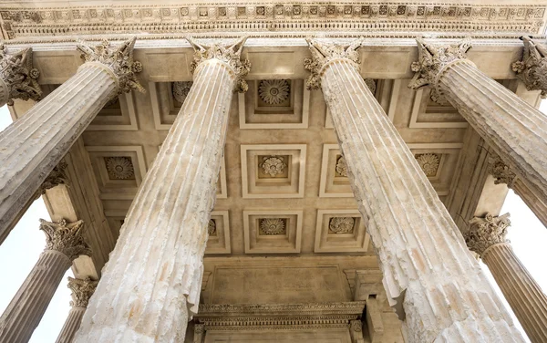 NIMES: Maison Carree — Stok fotoğraf