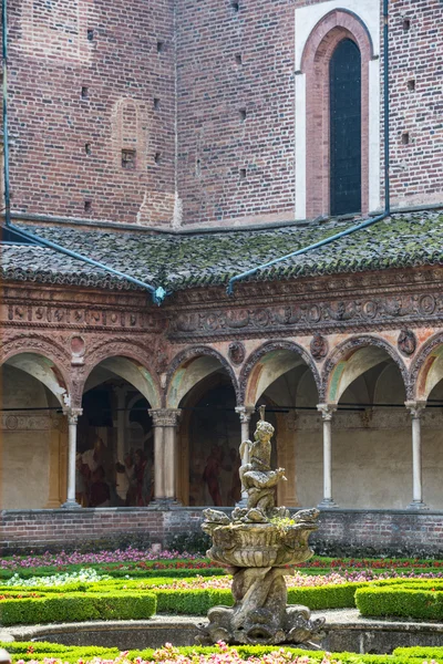 Certosa di Pavia, chiostro — Foto Stock