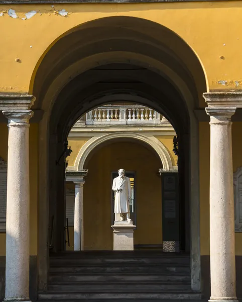 Pavia, corte da Universidade — Fotografia de Stock