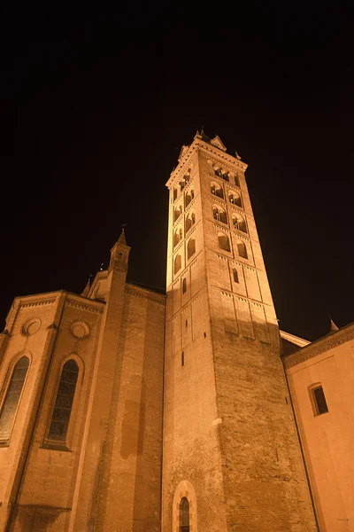 Catedral de Alba por la noche —  Fotos de Stock