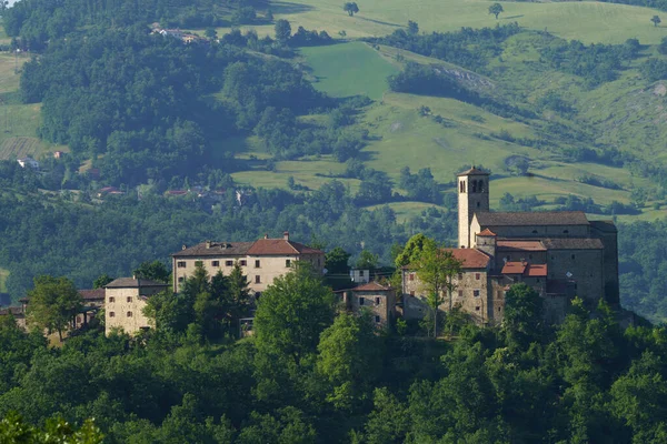 Lkbaharda Gombola Dan Serramazzoni Modena Emilia Romagna Talya Giden Yol Stok Resim