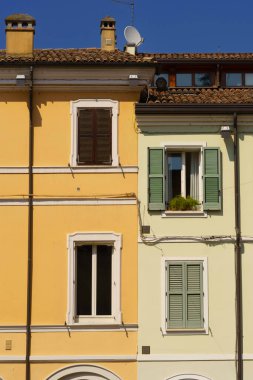 Cesena, Emilia-Romagna, İtalya: kale meydanındaki tarihi binalar