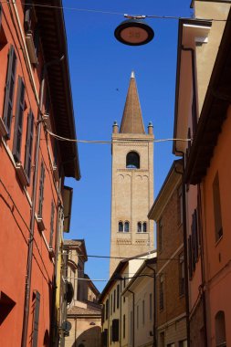 Forli, Emilia-Romagna, İtalya: Sabah tarihi binalar