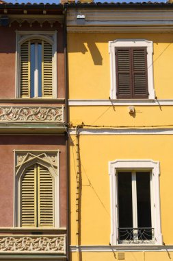 Cesena, Emilia-Romagna, İtalya: kale meydanındaki tarihi binalar