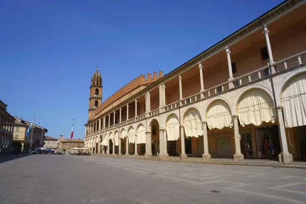 Faenza Prowincja Rawenna Emilia Romania Włochy Zabytkowy Plac Miejski Słoneczne — Zdjęcie stockowe