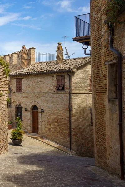 Corinaldo Prowincja Ancona Marche Włochy Średniowieczne Miasto Otoczone Murami Ulica — Zdjęcie stockowe