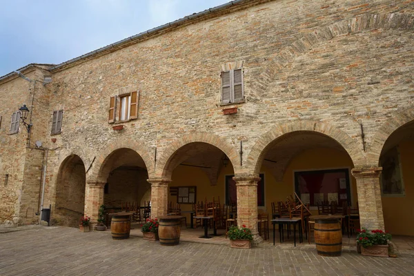 Moresco, Fermo eyaletinin ünlü ortaçağ köyü, Marche, İtalya