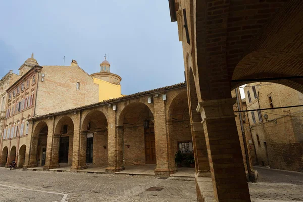 Offida Historické Město Provincii Ascoli Piceno Marche Itálie Hlavní Náměstí — Stock fotografie