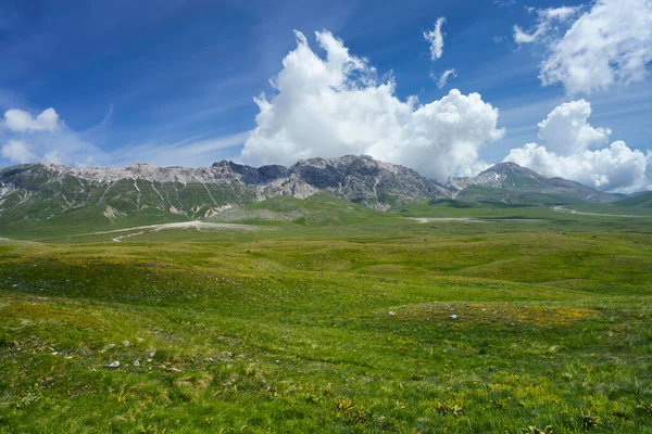 Krajobraz Górski Parku Naturalnym Gran Sasso Abruzja Włochy Prowincja Aquila — Zdjęcie stockowe