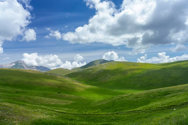 Paisaje Montaña Parque Natural Gran Sasso Abruzzo Italia Provincia Aquila — Foto de Stock