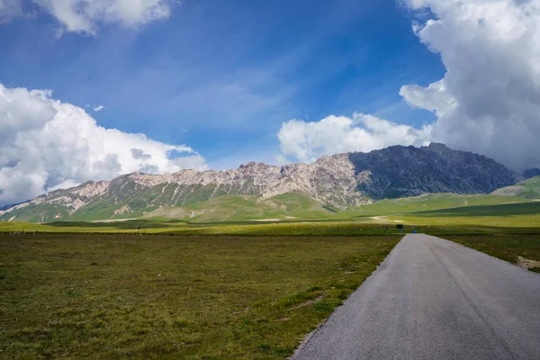 Paysage Montagne Parc Naturel Gran Sasso Dans Les Abruzzes Italie — Photo