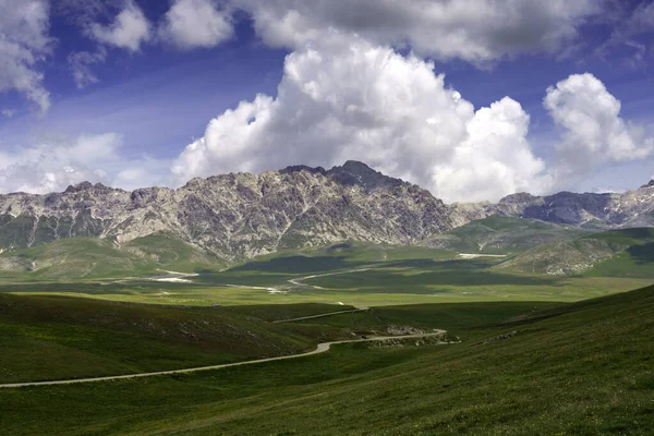 Krajobraz Górski Parku Naturalnym Gran Sasso Abruzja Włochy Prowincja Aquila — Zdjęcie stockowe