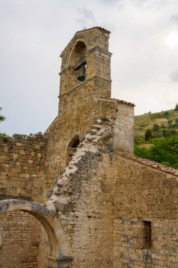 Ruins of the medieval church of Santa Maria di Cartignano, near Bussi sul Tirino (Pescara, Abruzzi, Italy)