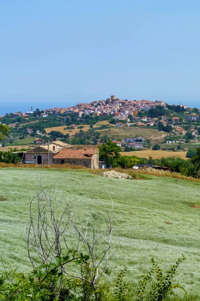 意大利Molise的Campobasso省通往Termoli公路沿线的景观 — 图库照片