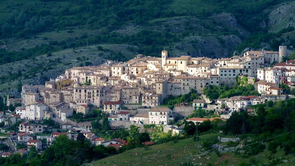 Barrea Antiga Aldeia Província Aquila Abruzzo Itália Primavera Junho — Fotografia de Stock