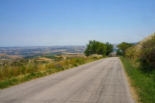 テルモリへの道に沿ってカンポバッソ州 モリーゼ イタリアの風景 — ストック写真