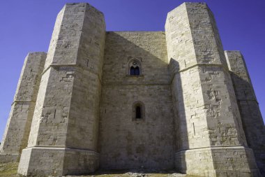 Castel del Monte, Barletta Andria Trani 'deki tarihi kale, Apulia, İtalya